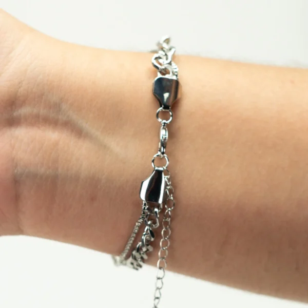 Pulseira Cravejada com pingente Coração - Image 10